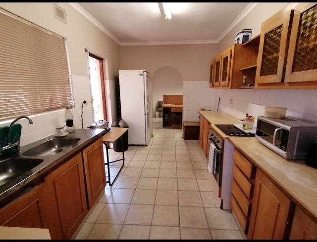 4 BEDROOM HOUSE SOLD IN SARNIA